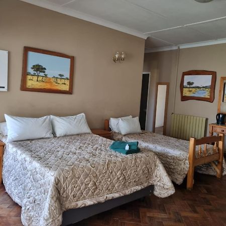 Emerald Guesthouse Kempton Park Eksteriør bilde